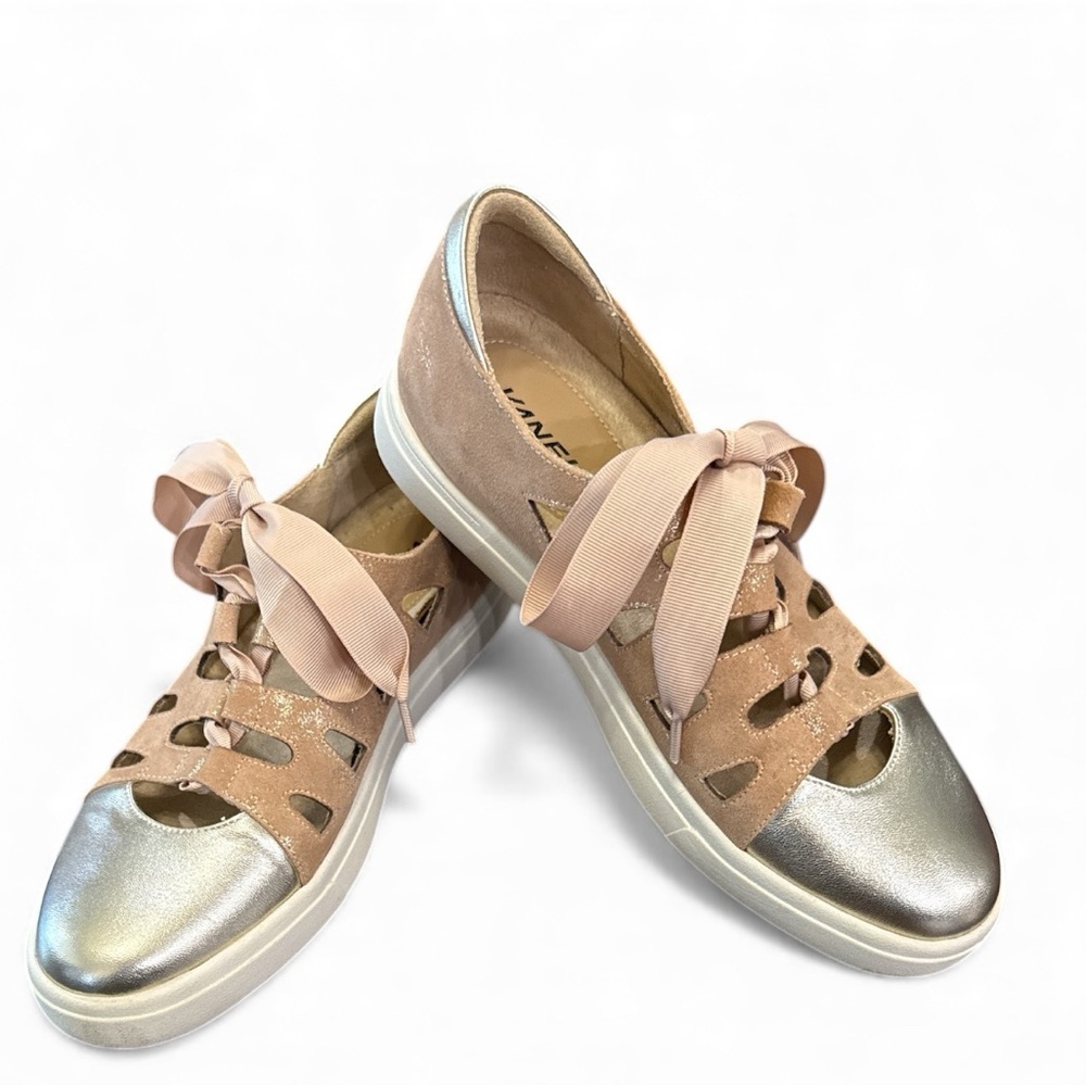 Vaneli Sport Odar Cut Out Sneaker With Ribbon Laces Size 8 - Picture 9 of 10
